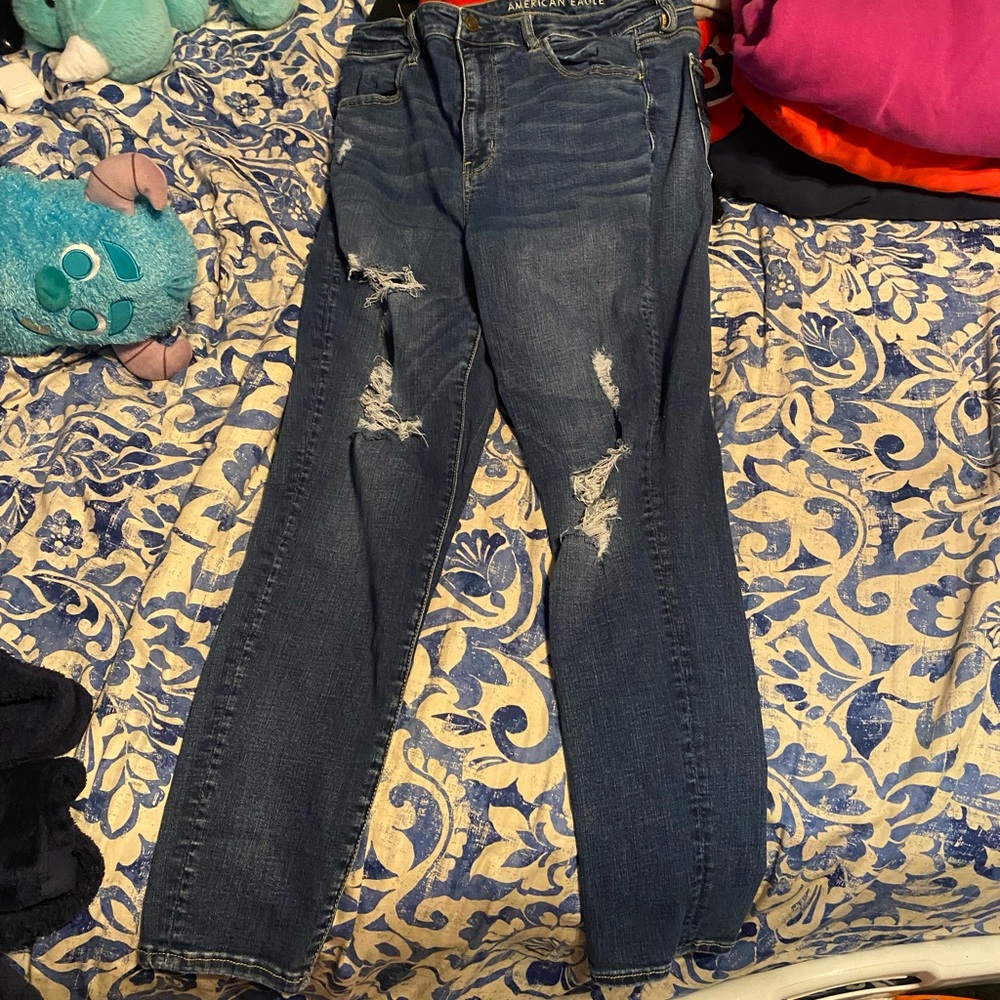 AE Ripped Skinny Jeans